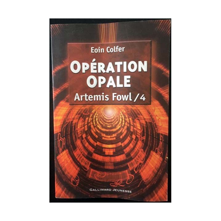 1. Opération opale Artémis Fowl /4 de Eoin Colfer aux éditions Gallimard jeunesse