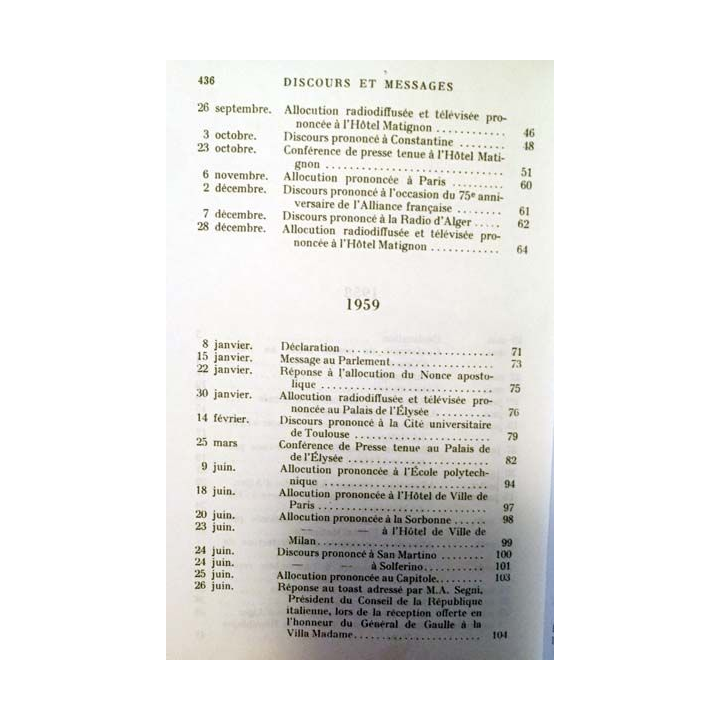 1. Discours et messages Tome 3 Avec le renouveau 1958 - 1962 de Charles de Gaulle aux éditions Plon