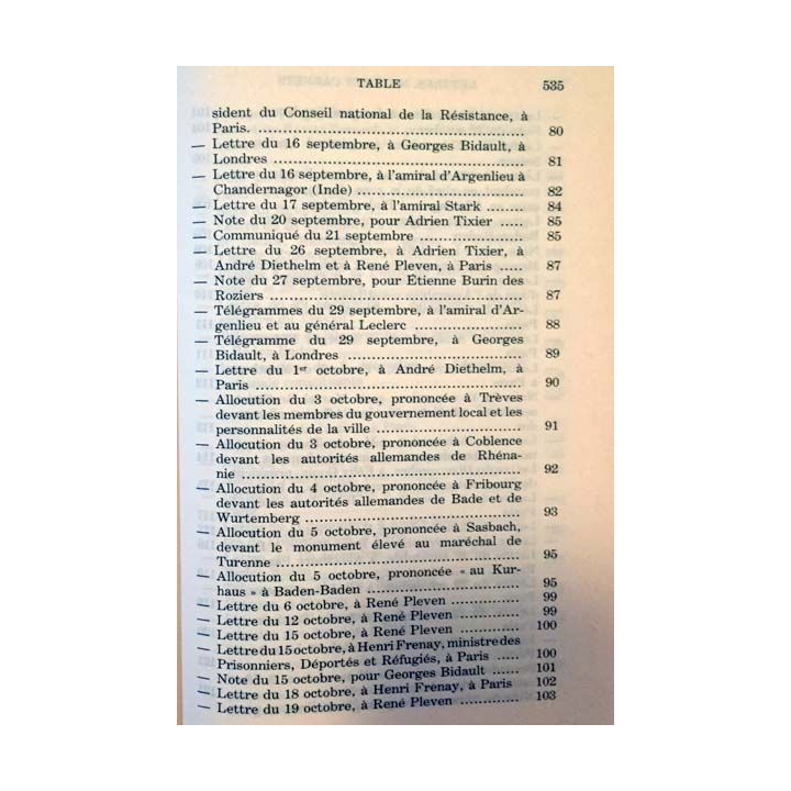 1. Lettres notes et carnets Mai 1945 - Juin 1951 de Charles de Gaulle aux éditions Plon