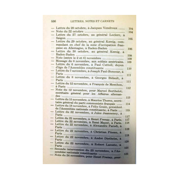 1. Lettres notes et carnets Mai 1945 - Juin 1951 de Charles de Gaulle aux éditions Plon