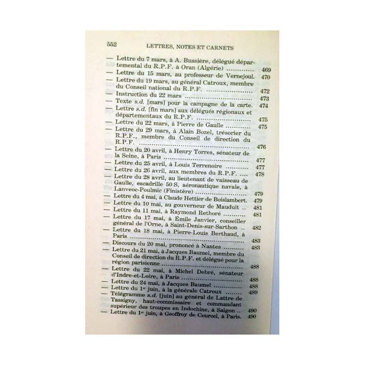 1. Lettres notes et carnets Mai 1945 - Juin 1951 de Charles de Gaulle aux éditions Plon
