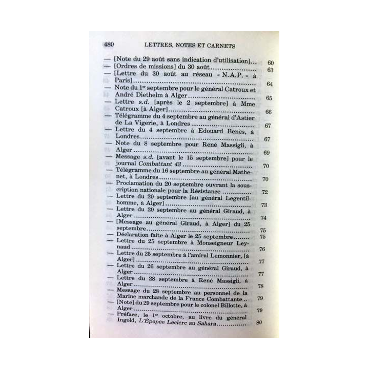 1. Lettres notes et carnets Juin 1943 - Mai 1945 de Charles de Gaulle aux éditions Plon