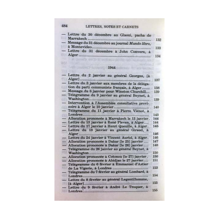 1. Lettres notes et carnets Juin 1943 - Mai 1945 de Charles de Gaulle aux éditions Plon