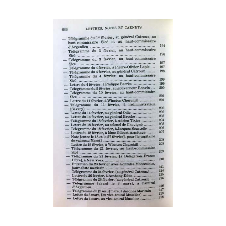 1. Lettres notes et carnets Juillet 1941 - Mai 1943 de Charles de Gaulle aux éditions Plon