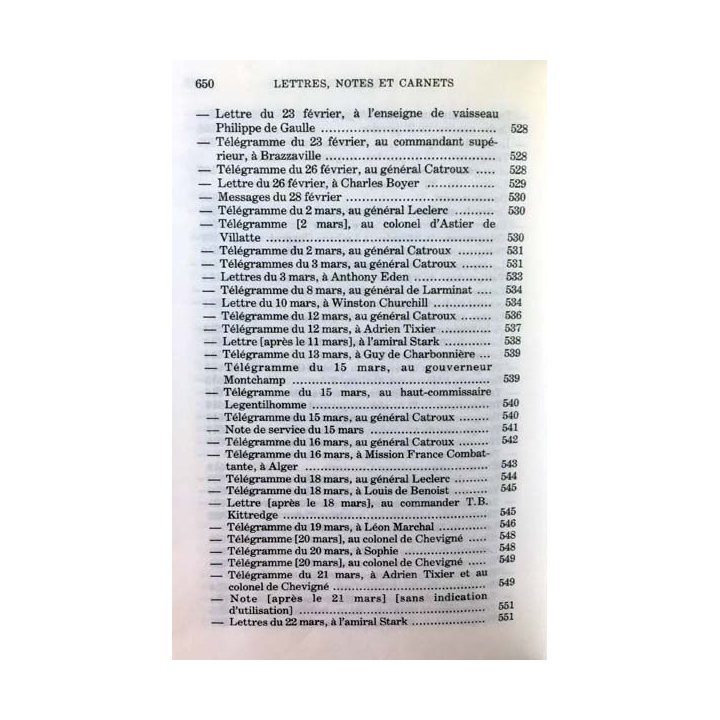 1. Lettres notes et carnets Juillet 1941 - Mai 1943 de Charles de Gaulle aux éditions Plon