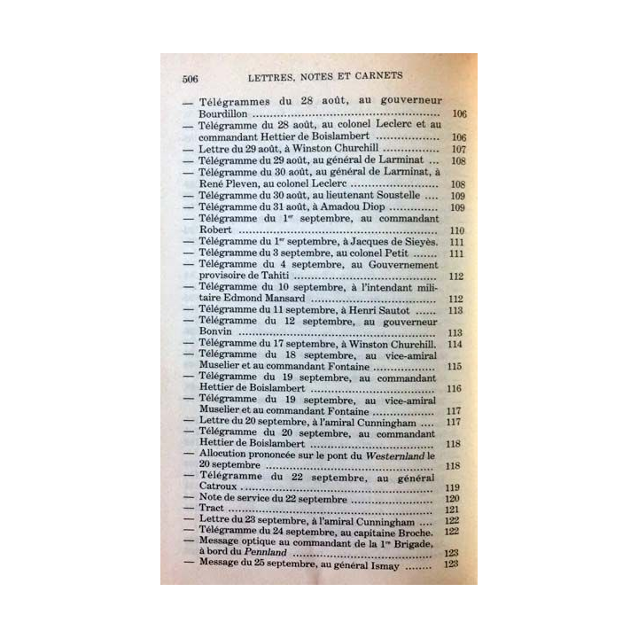 1. Lettres notes et carnets Juin 1940 - Juillet 1941 de Charles de Gaulle aux éditions Plon