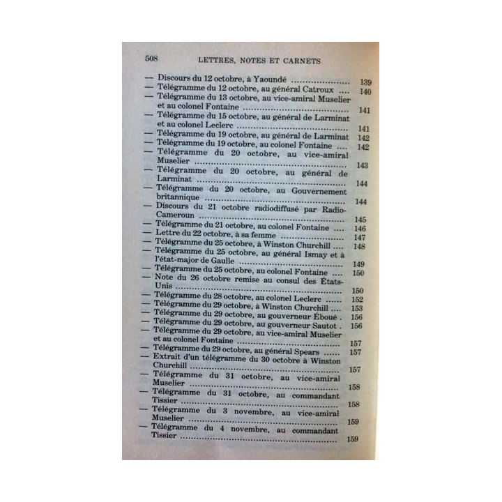 1. Lettres notes et carnets Juin 1940 - Juillet 1941 de Charles de Gaulle aux éditions Plon