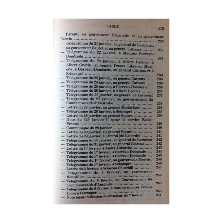 1. Lettres notes et carnets Juin 1940 - Juillet 1941 de Charles de Gaulle aux éditions Plon
