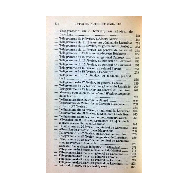 1. Lettres notes et carnets Juin 1940 - Juillet 1941 de Charles de Gaulle aux éditions Plon