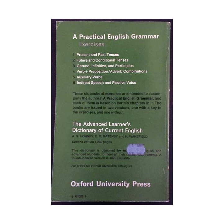 1. A Practical English Grammar 2nd Edition de A.J. Thomson and A.V. Martinet aux éditions Oxford