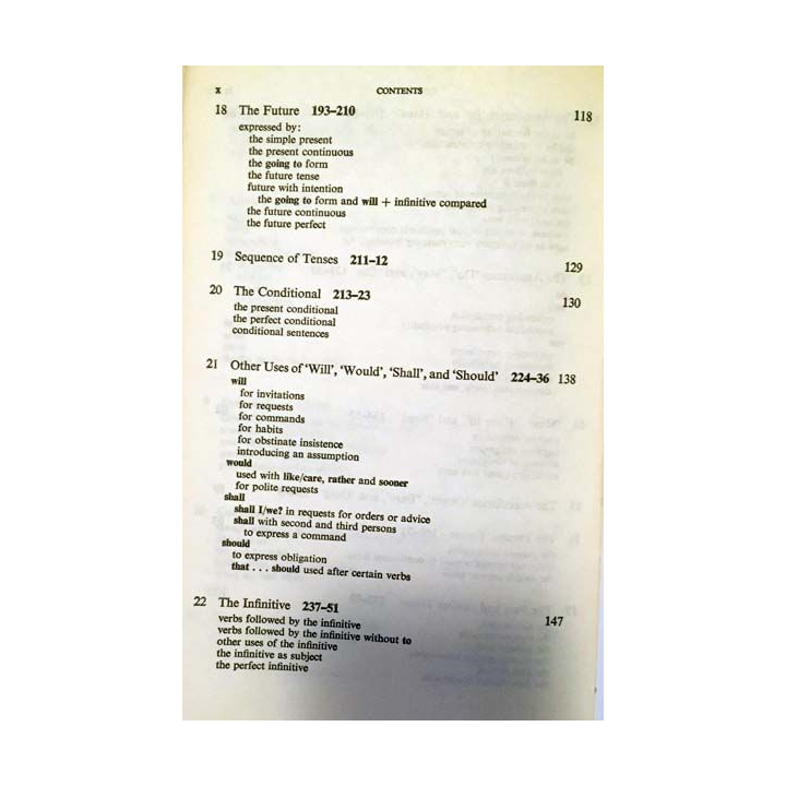 1. A Practical English Grammar 2nd Edition de A.J. Thomson and A.V. Martinet aux éditions Oxford