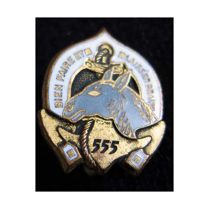 555° CM EO : insigne métallique de la 555° Compagnie Muletière en Extrème Orient 