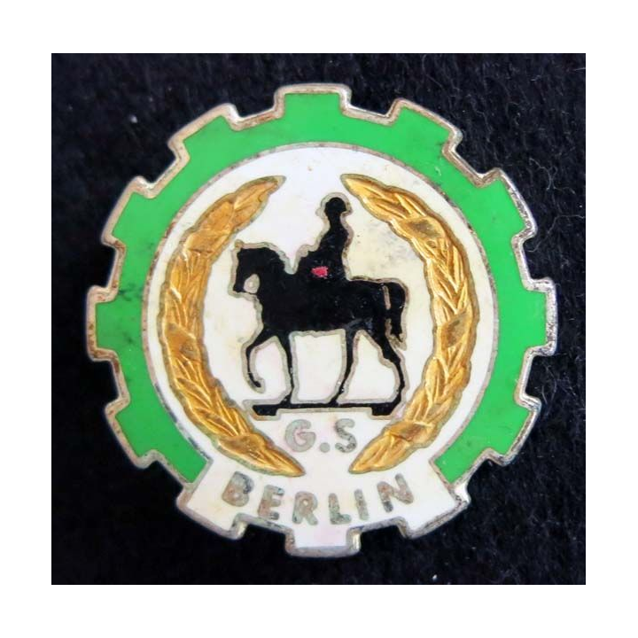 GS BERLIN : Groupement des Services de Forces Françaises à  Berlin Drago Noisiel G. 2397