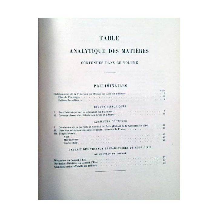 1. Manuel des lois du bâtiment premier volume par la société centrale des architectes français aux éditions H. Delarue