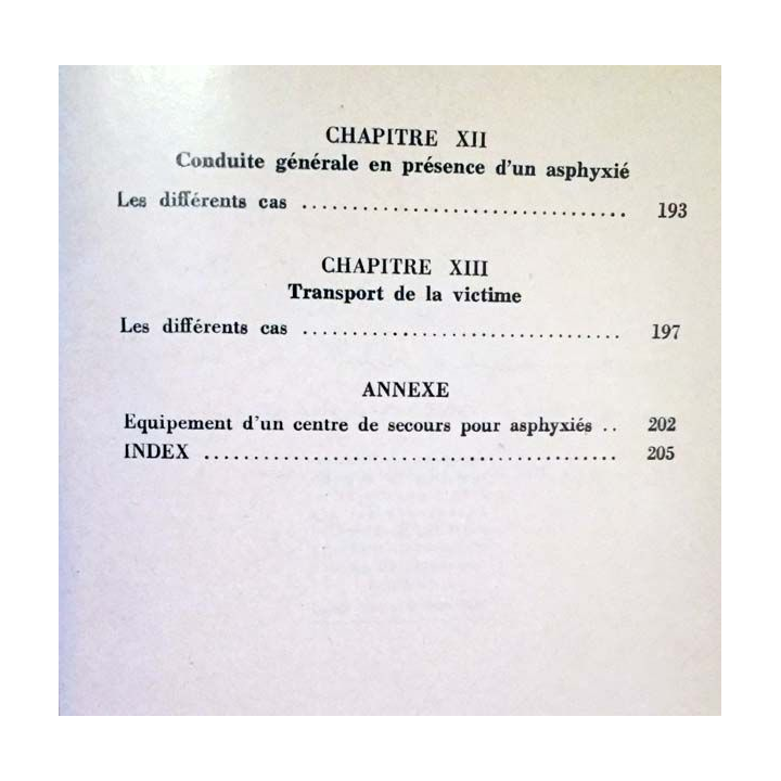 1. Manuel du secourisme en ranimation du médecin Général Genaud aux éditions France sélection