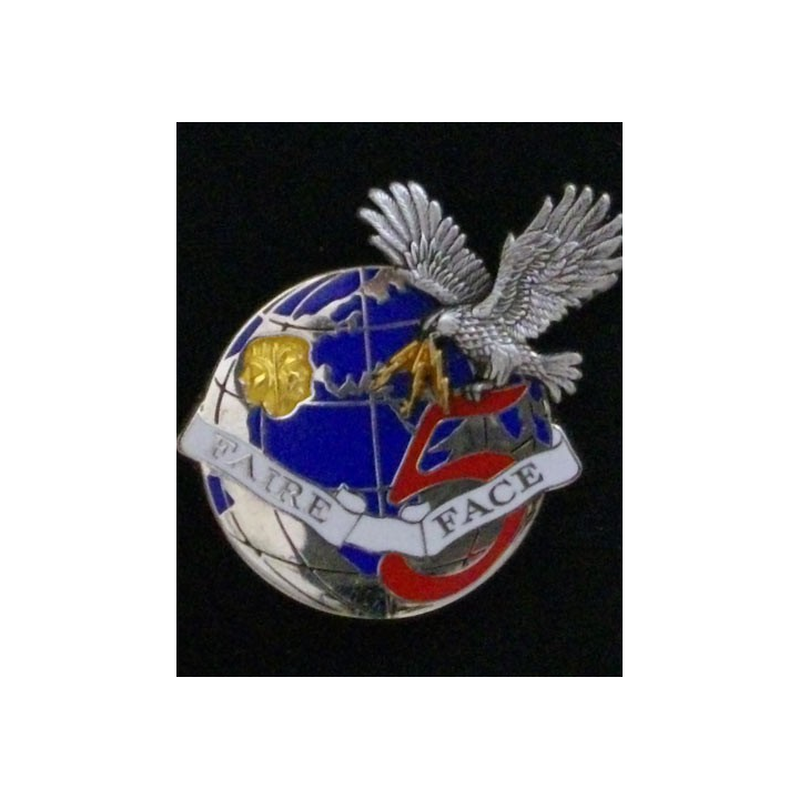 54° RT : insigne de la 5° compagnie du 54° régiment de transmissions de fabrication Boussemart modèle opaque