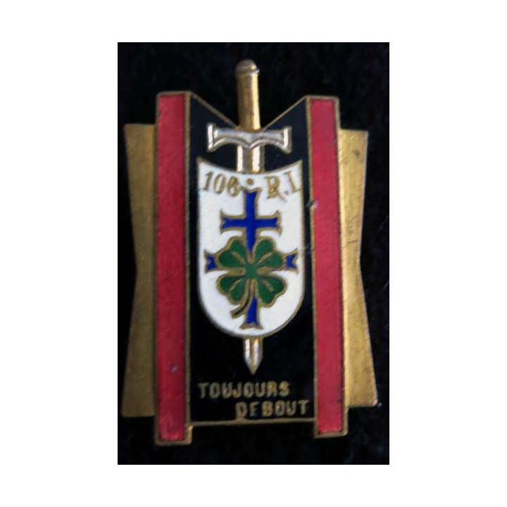 106° RI : 106° régiment d'infanterie sans nom du fabricant dos lisse en émail
