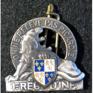 1° RI : 1° régiment d'infanterie de fabrication Drago Paris dos guilloché embouti 