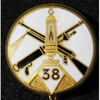 38° RI : 38° régiment d'infanterie Drago Béranger déposé en émail dos lisse embouti 