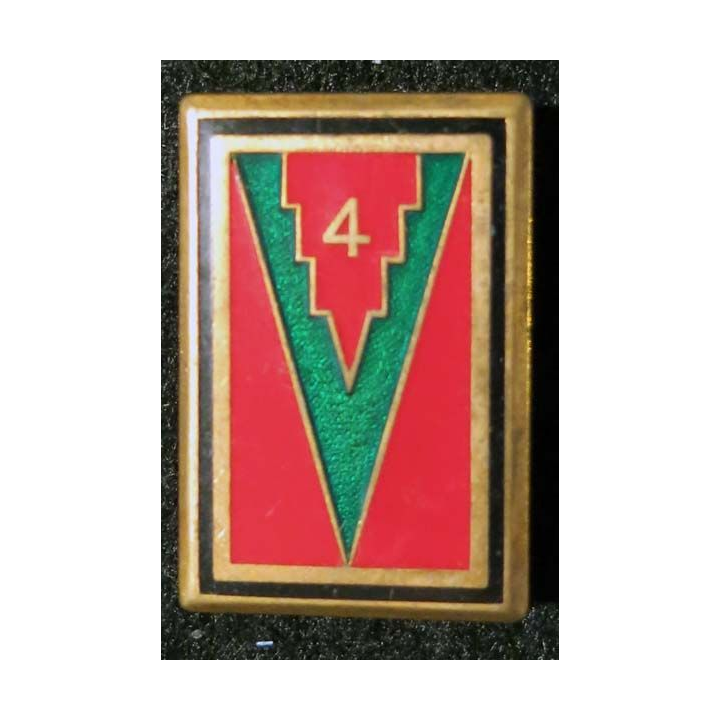4° DI :4° division d’infanterie de fabrication Drago Paris G. 2145 plat guilloché doré