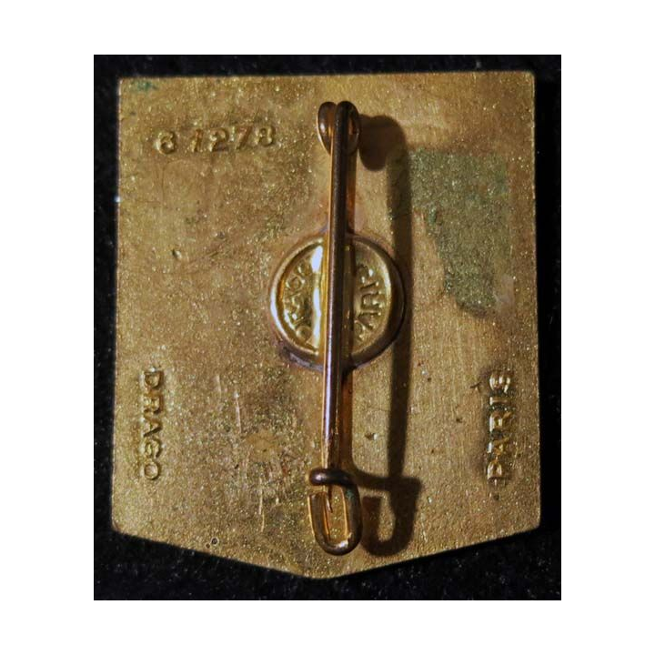 12° DI : Insigne métallique de la 12° division d'infanterie de fabrication Drago Paris G. 1278 en émail dos lisse doré