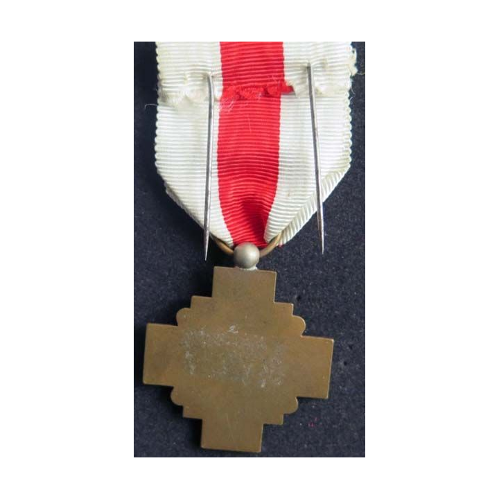 FRANCE : médaille de la croix rouge classe or