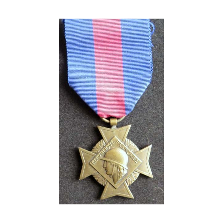 FRANCE : médaille des services militaires volontaires 1° type en bronze