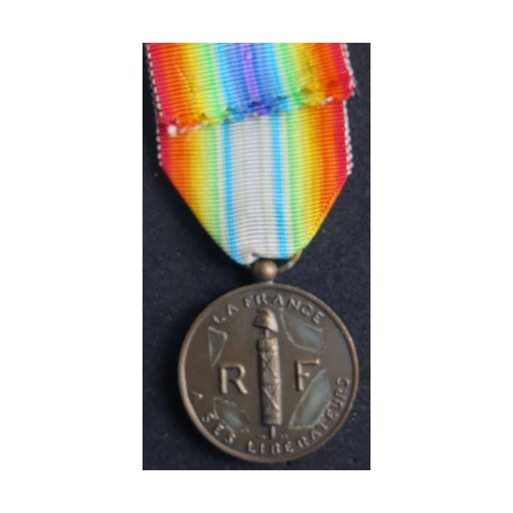 FRANCE : médaille de la France libérée en bronze de diamètre 3,4 cm