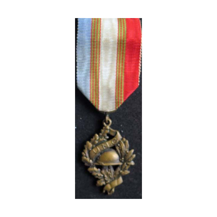 FRANCE : médaille de l'Union Nationale des Combattants UNC en bronze (4)