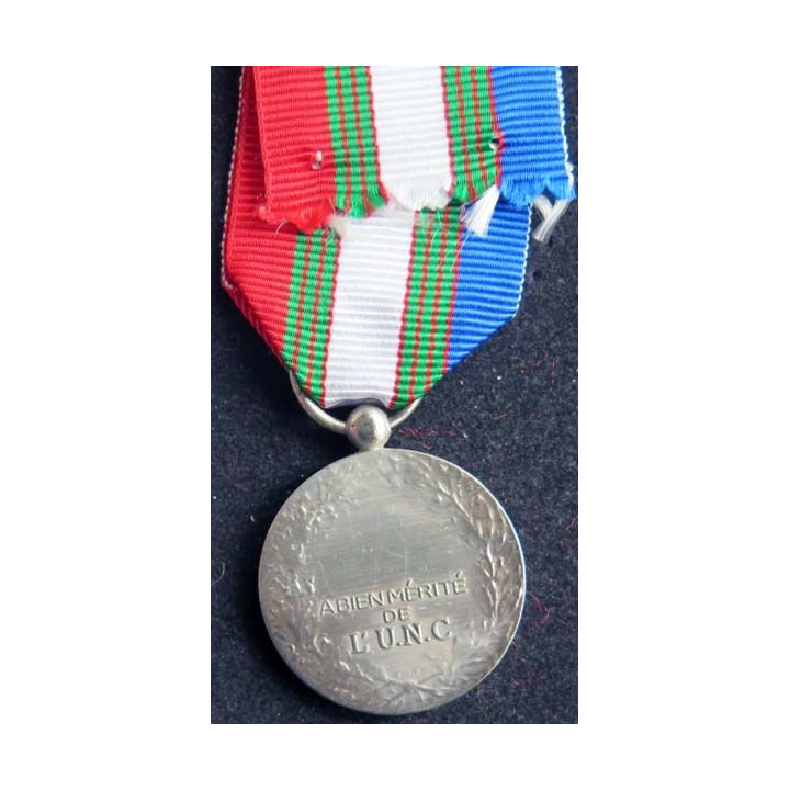 FRANCE : médaille d'argent de l'Union Nationale des Combattants UNC en bronze argenté