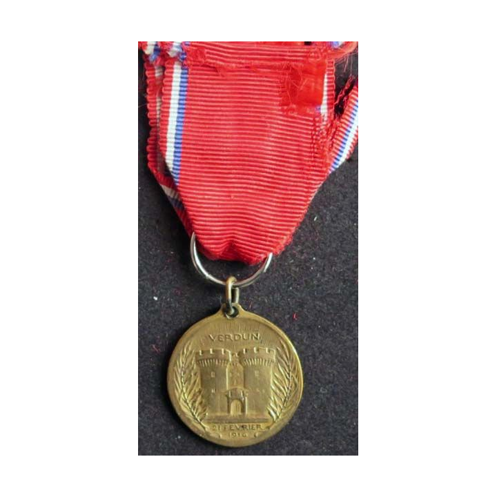FRANCE : médaille de l'Union Nationale des Combattants UNC en bronze argenté