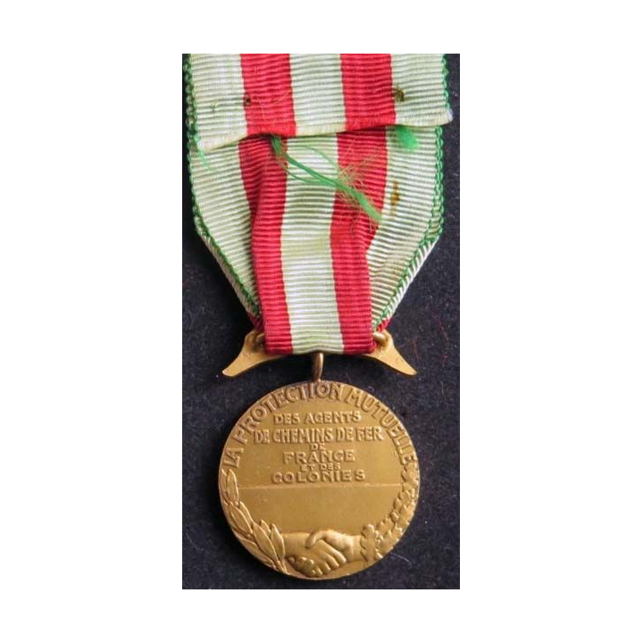 FRANCE : médaille de l'Union Nationale des Combattants UNC en bronze (4)