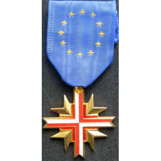 EUROPE médaille de la confédération européenne des anciens combattants