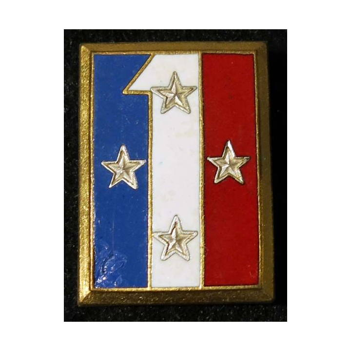 1° CA : 1° corps d'armée Drago Paris Léger éclat d'émail sur la partie bleue.