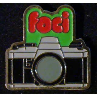 Pin's FOCI : pin's FOCI appareil photo 4,8 cm x 2,6 cm Loco Motiv