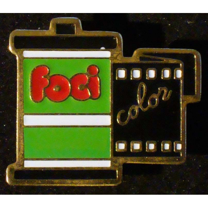 Pin's FOCI pellicules photos color  2,4 cm x 2,8 cm  Loco Motiv
