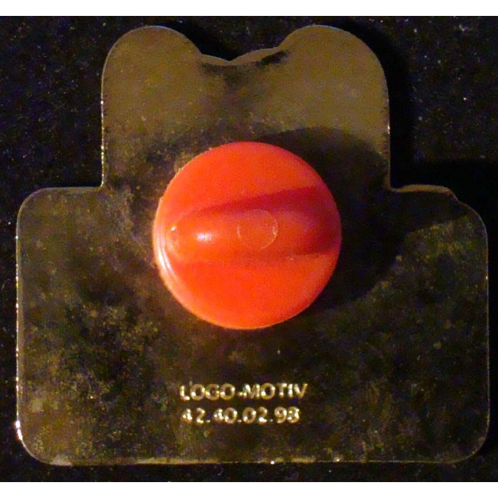Pin's FOCI appareil pollaroid 2,8 cm x 3 cm de fabrication Loco Motiv