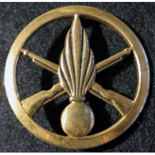 INFANTERIE : Insigne de béret infanterie L. Bichet Livry-Gargan 