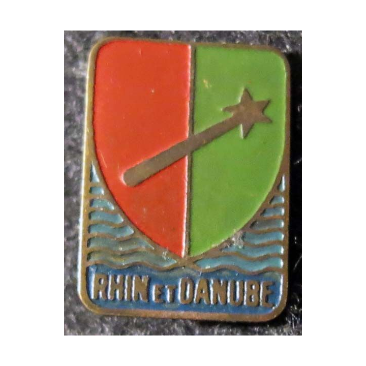  1° armée française Rhin et Danube  artisanal en laiton peint, 22 X 16 mm