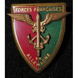 Forces françaises en allemagne de fabrication Drago Paris G. 803, translucide