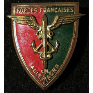 Forces françaises en allemagne de fabrication Drago Paris en émail
