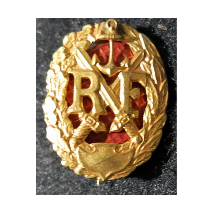 Insigne métallique du brevet de chef de section coloniale  fond rouge 27 mm
