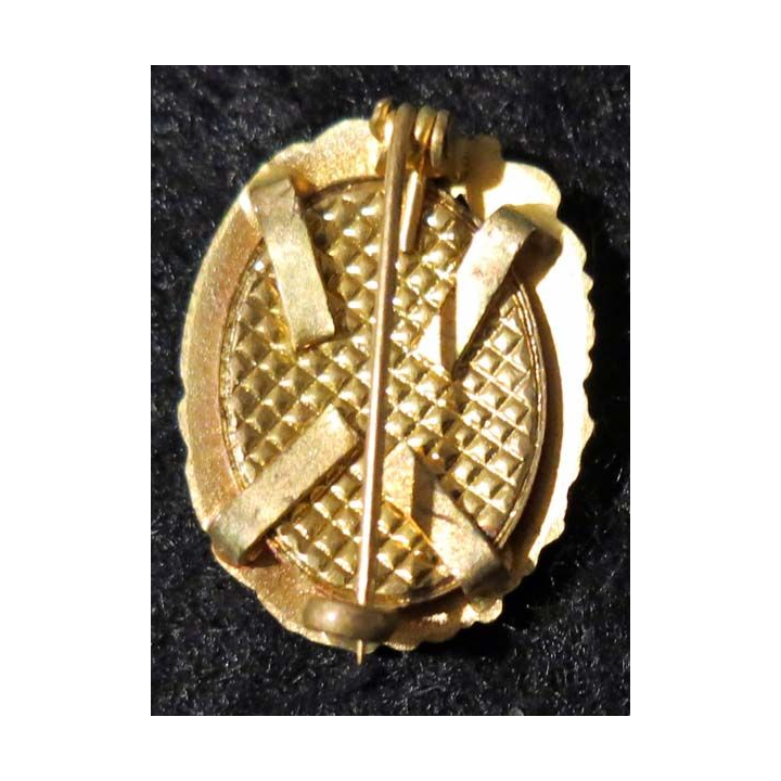 Insigne métallique du brevet de chef de section coloniale  fond rouge 27 mm