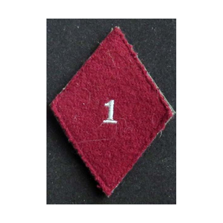 losange de bras modèle 45 : insigne tissu du 1° régiment médical troupe