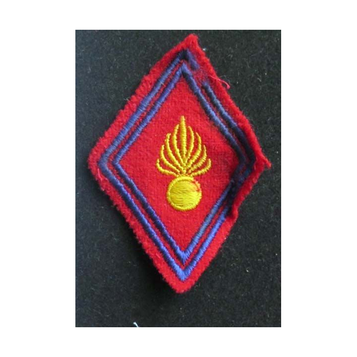 losange de bras modèle 45 : insigne tissu artillerie cadre