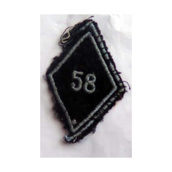 losange de bras modèle 45 : insigne tissu du 58° régiment de transmission troupe (déchiré par l'usure)