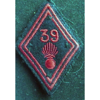 losange de bras modèle 45 : insigne tissu du 39° régiment d'Infanterie troupe