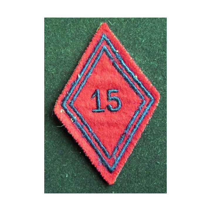 losange de bras modèle 45 : insigne tissu du 15° régiment d'artillerie troupe