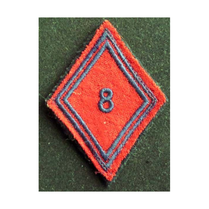 losange de bras modèle 45 : insigne tissu du 8° régiment d'artillerie troupe