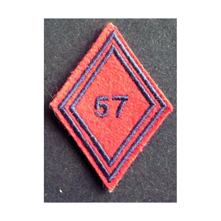 losange de bras modèle 45 : insigne tissu du 57° régiment d'artillerie troupe